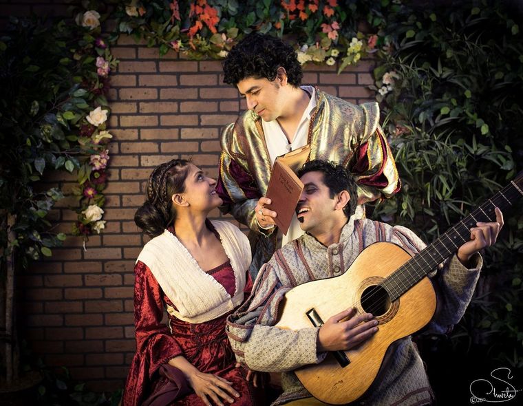 Ekta Brahmakshatri, Amit Sharma and Abhishek Das as Bianca, Lucensio and Hortensio in Naatak’s “To Sam Purush Na Mo Sam Naari,” a Hindi adaptation of Shakespeare’s “The Taming of the Shrew.” (Shweta Prakash photo)